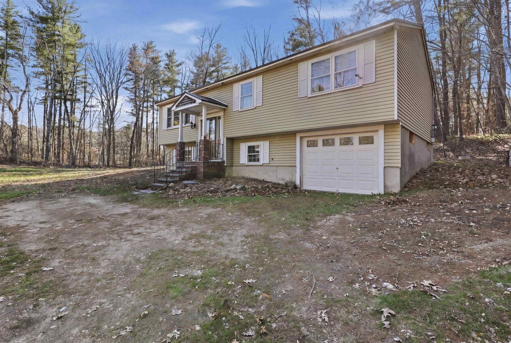 Photo of 115 Fordway Extension, Derry, NH 03038 (MLS # 5086156)