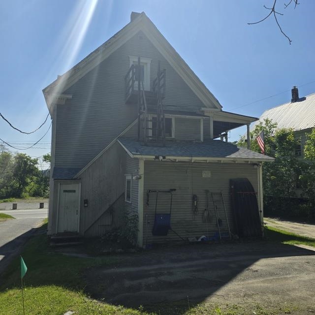 663 Railroad Street