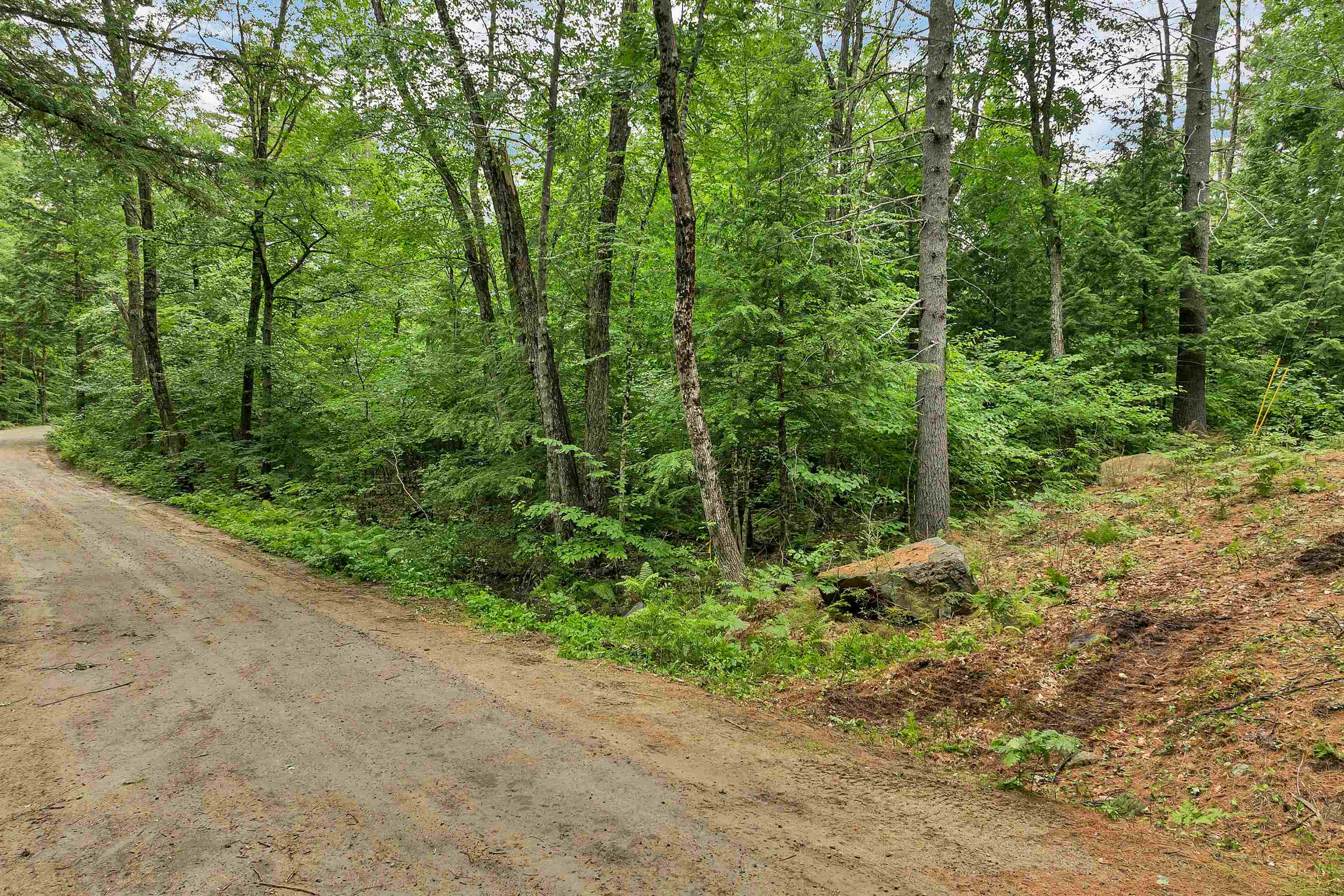 274 Middle Road