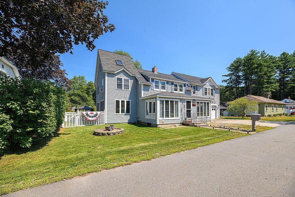 Photo of 12 Davis Park, Plaistow, NH 03865 (MLS # 5054921)