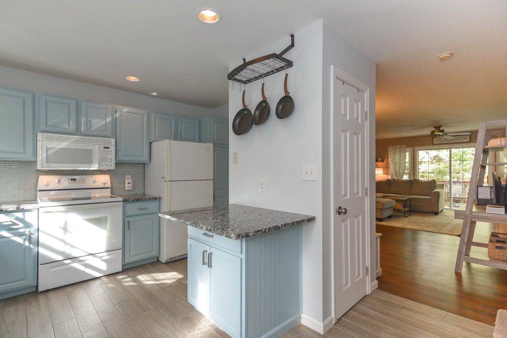 Photo of 1465 Hooksett Road #431, Hooksett, NH 03106 (MLS # 5063532)