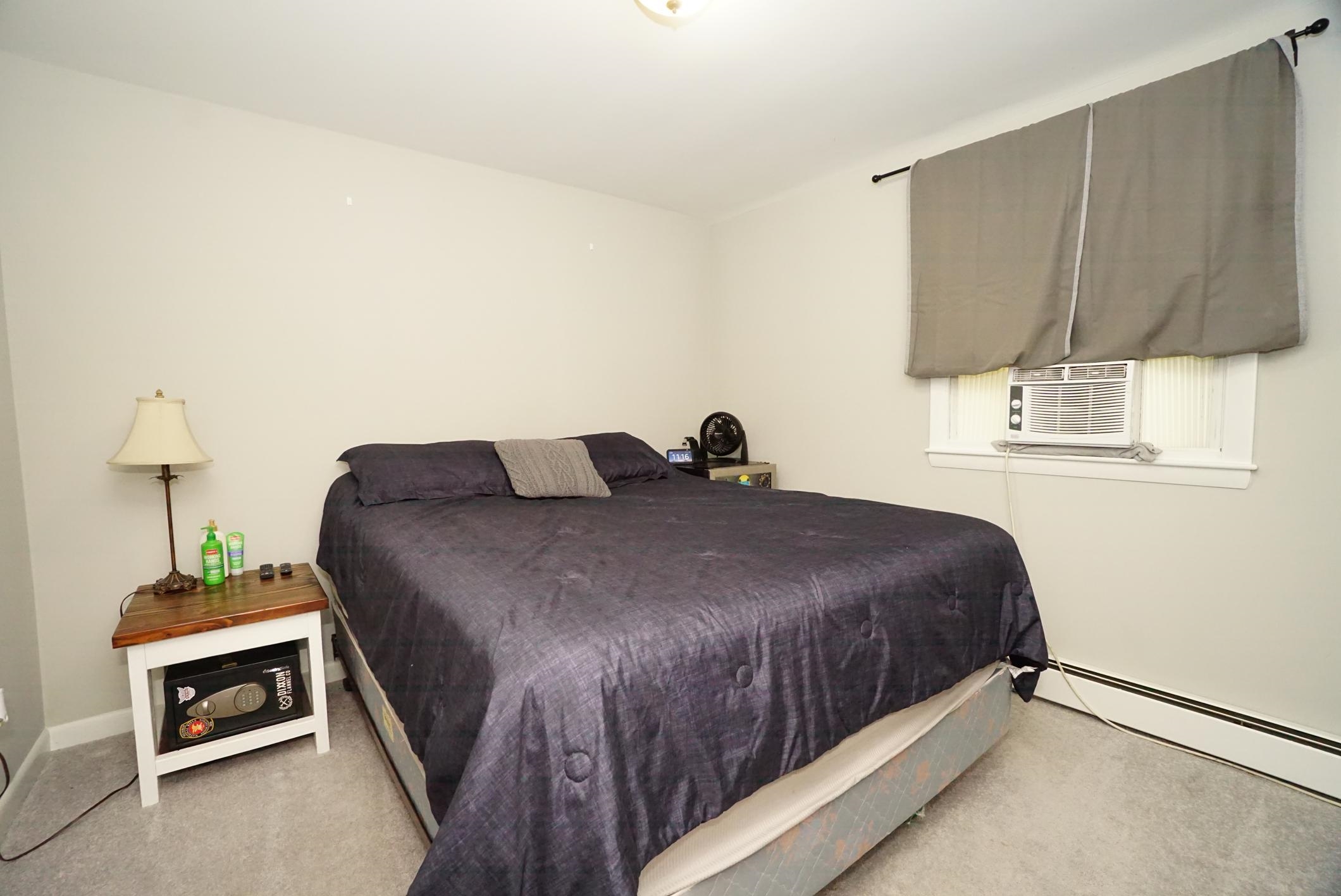 Manchester, New Hampshire 03109, United States, 3 Bedrooms Bedrooms, ,2 BathroomsBathrooms,Residential,Pending,201087