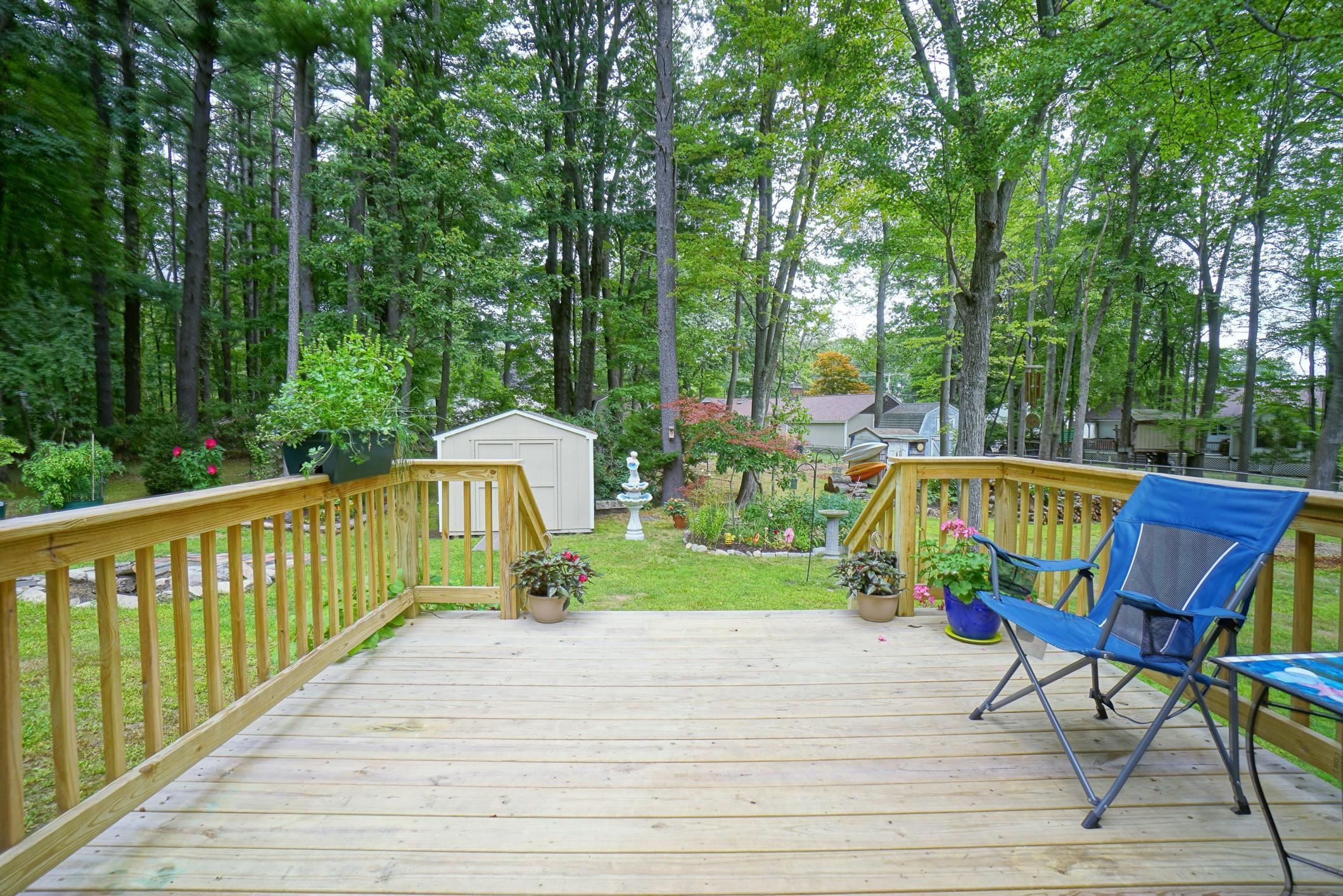 Manchester, New Hampshire 03109, United States, 3 Bedrooms Bedrooms, ,2 BathroomsBathrooms,Residential,Pending,201087