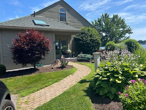 Photo of 38 Crane Circle, Laconia, NH 03246 (MLS # 5082553)