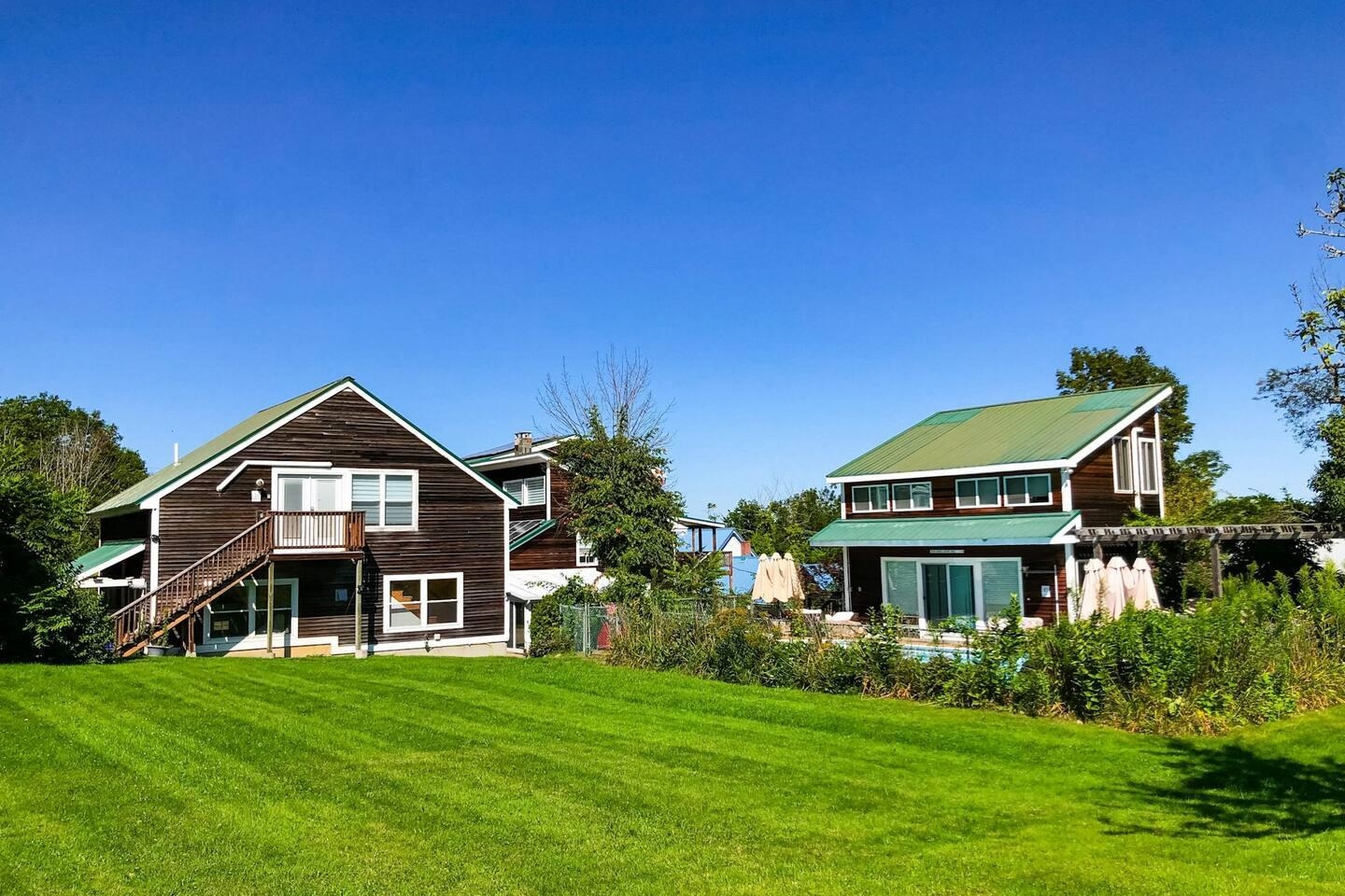 60 Old Lake Shore Road