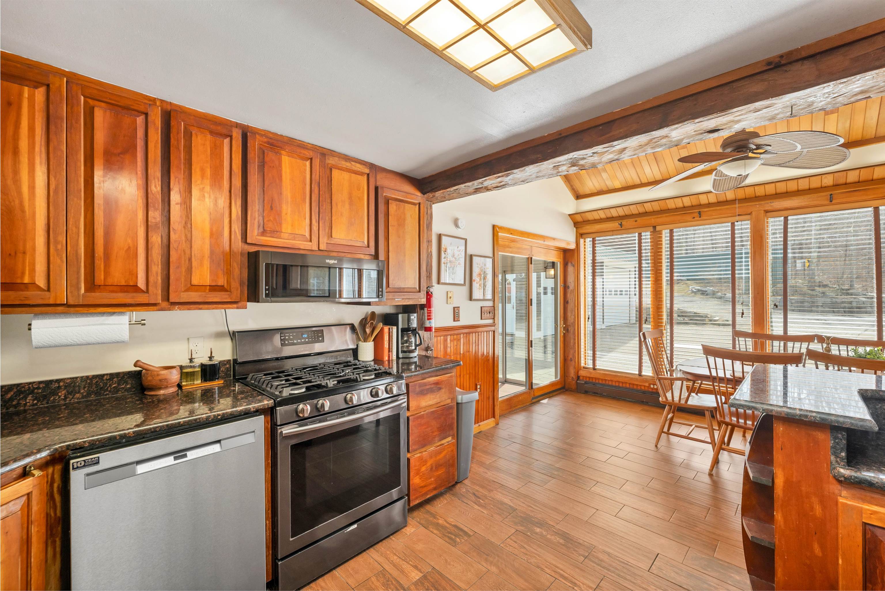 60 Old Lake Shore Road