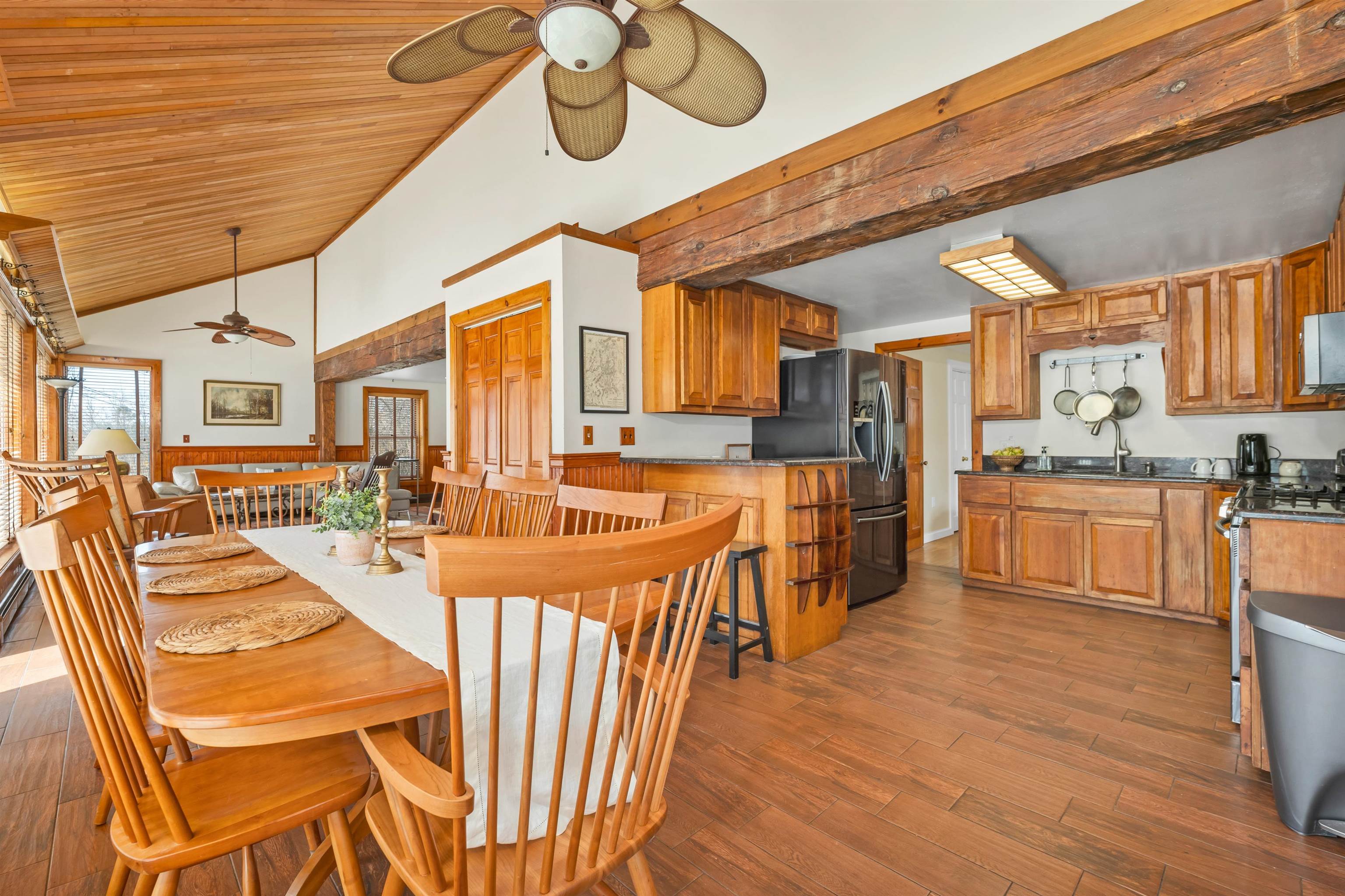 60 Old Lake Shore Road