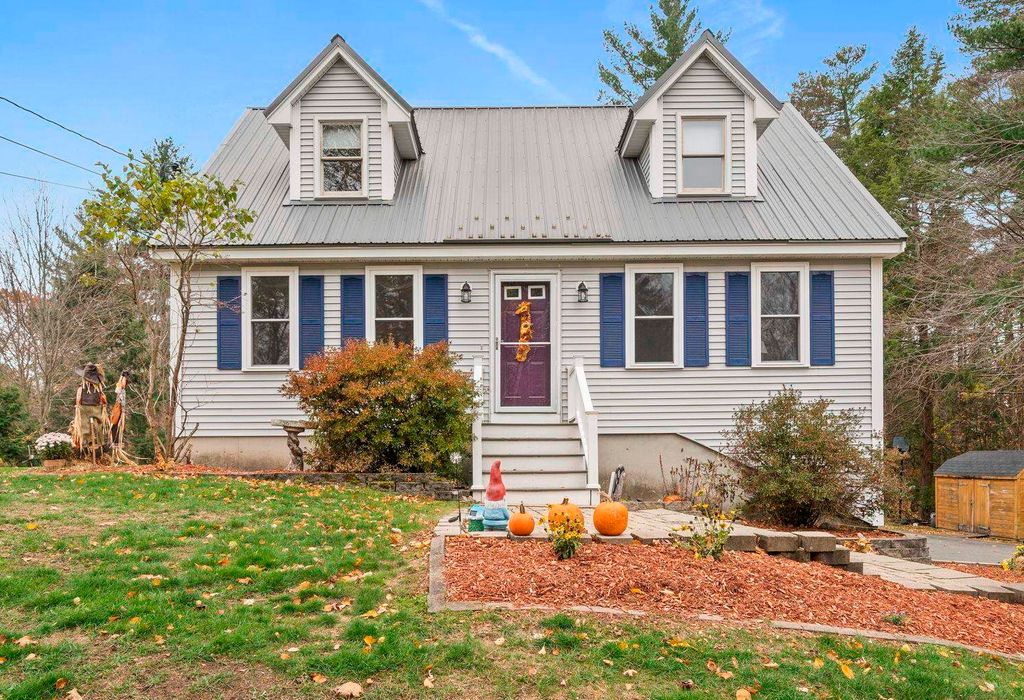 Photo of 4 Merryfield Lane, Hampstead, NH 03826 (MLS # 5076947)