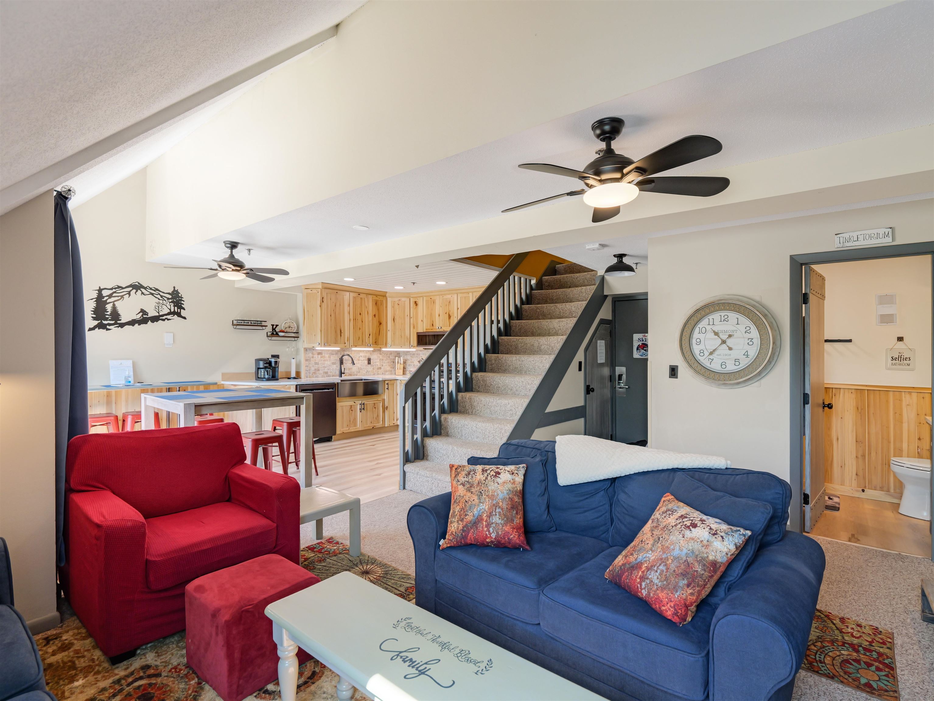 133 East Mountain Road 3D8
