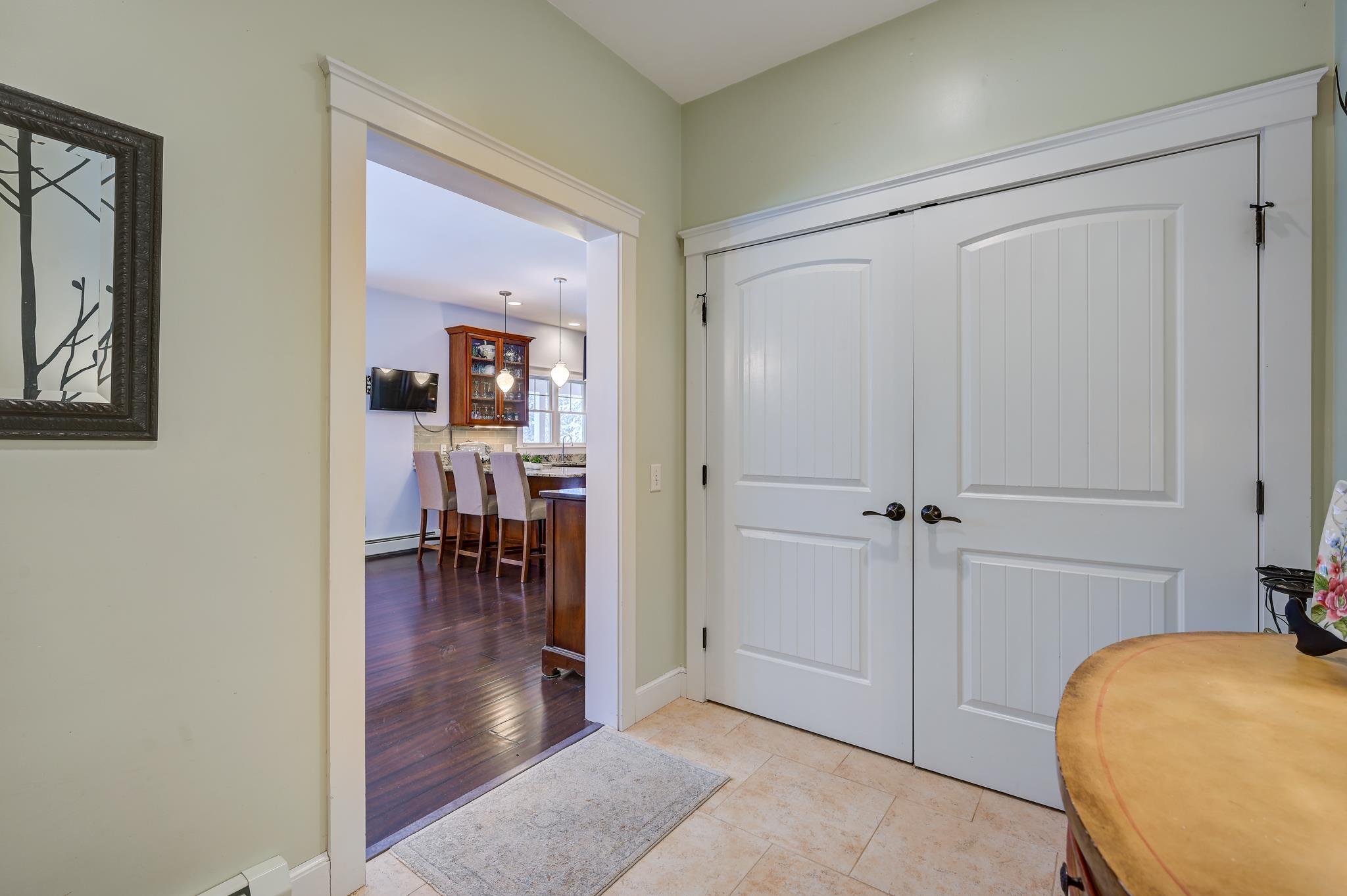 12 Iron Ledge Road
