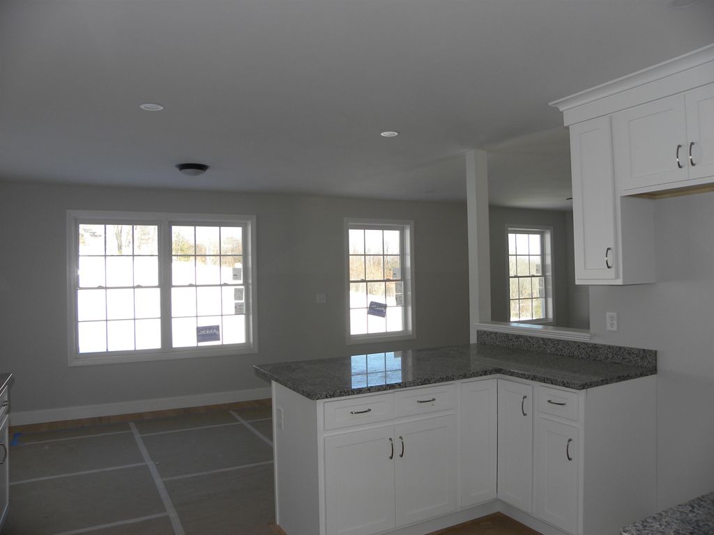 Photo of 302 Karatzas Avenue #Lot 0, Manchester, NH 03104 (MLS # 5064801)