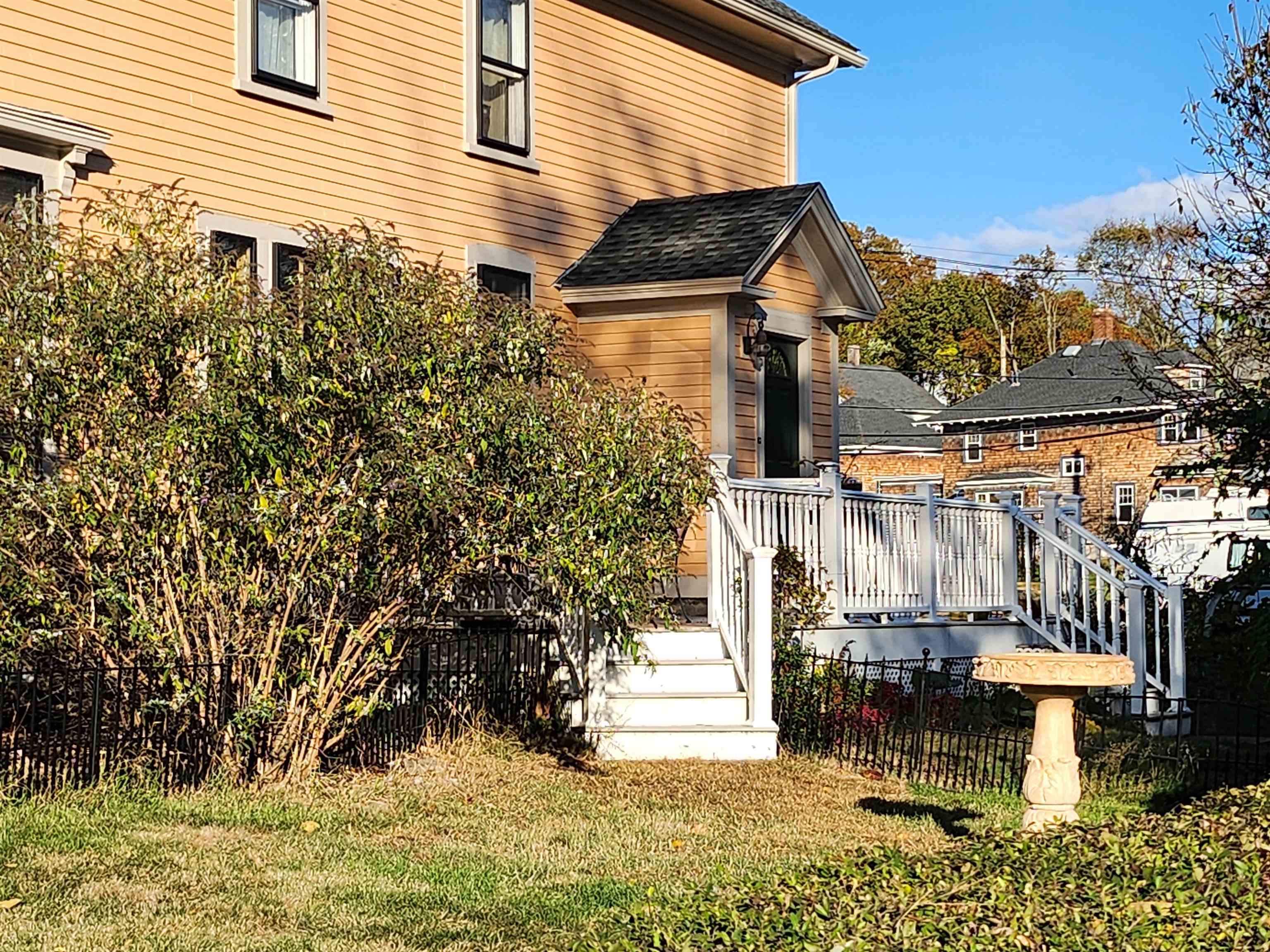 527 Hanover Street