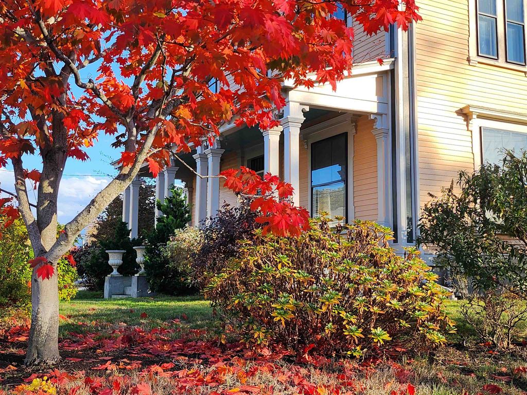 Photo of 527 Hanover Street, Manchester, NH 03104 (MLS # 5067082)