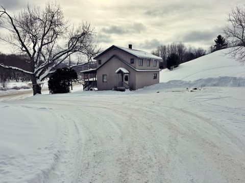 109 River Road Irasburg VT 05845