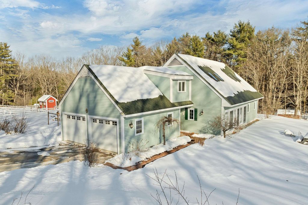 Photo of 93 Perley Road, Francestown, NH 03043 (MLS # 5075981)
