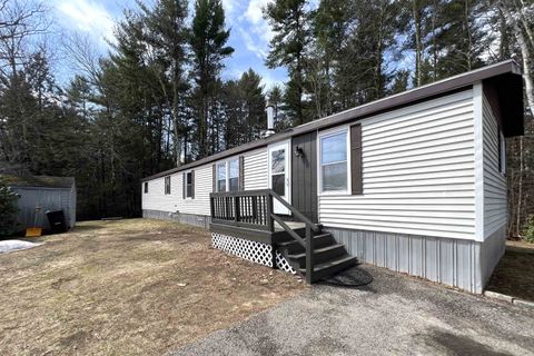 Photo of 47 Fogg Road, Epping, NH 03042 (MLS # 5081999)