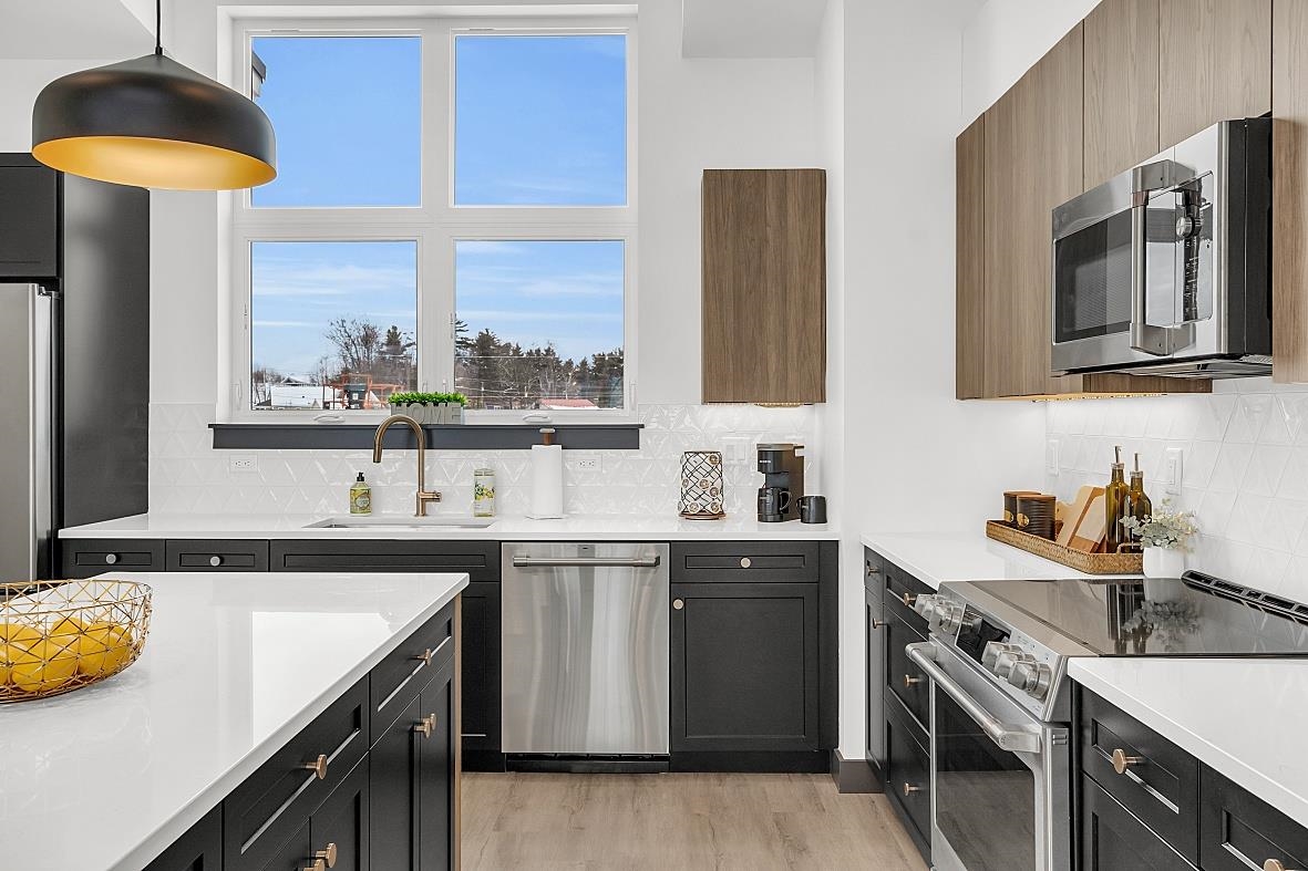 28 Vantage Point Drive 2