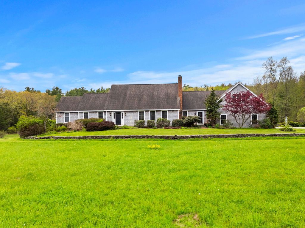 Photo of 295 Wadleigh Falls Road, Newmarket, NH 03857 (MLS # 5089388)