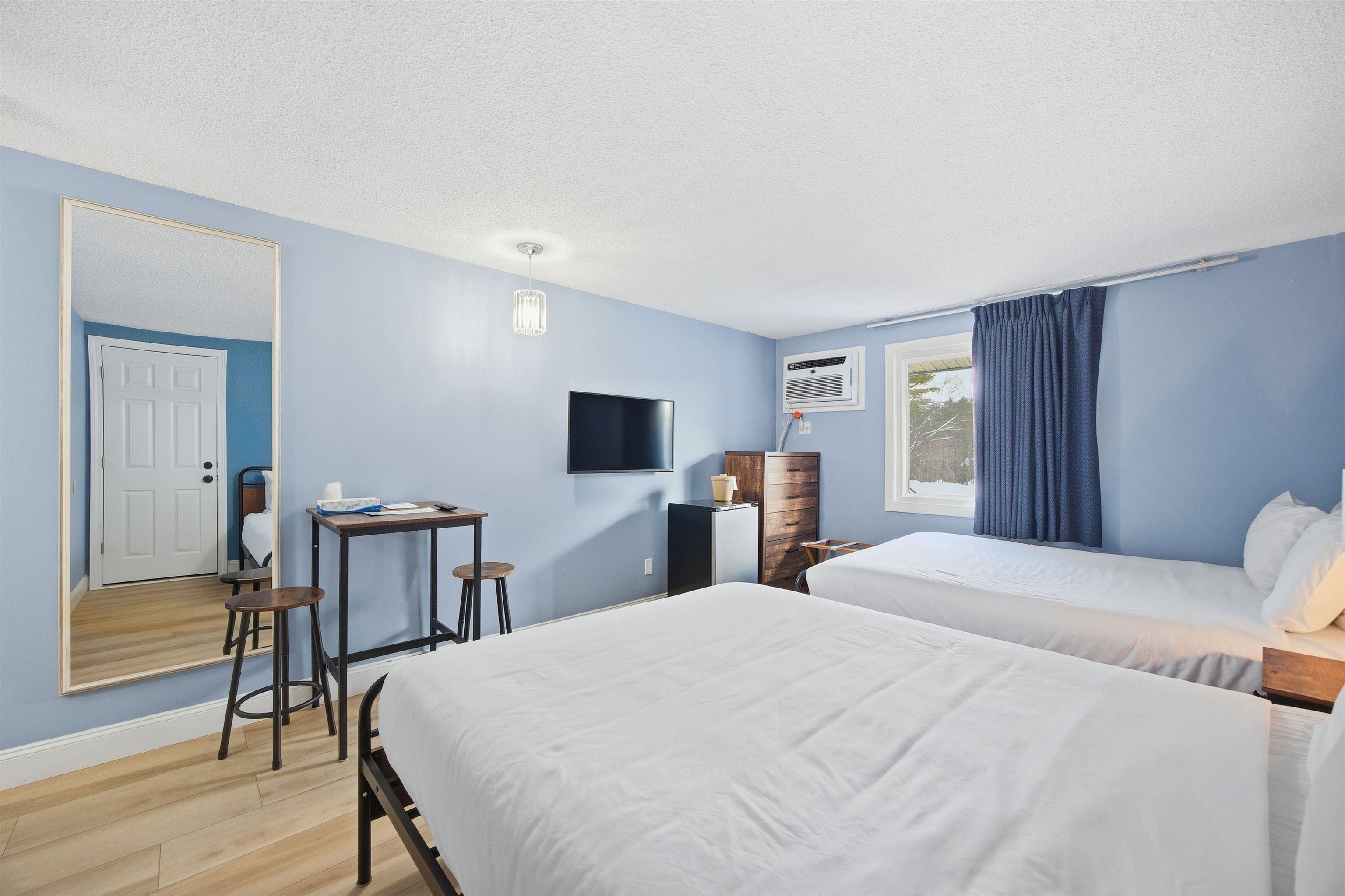 2955 White Mountain Highway 201-202 (W26)