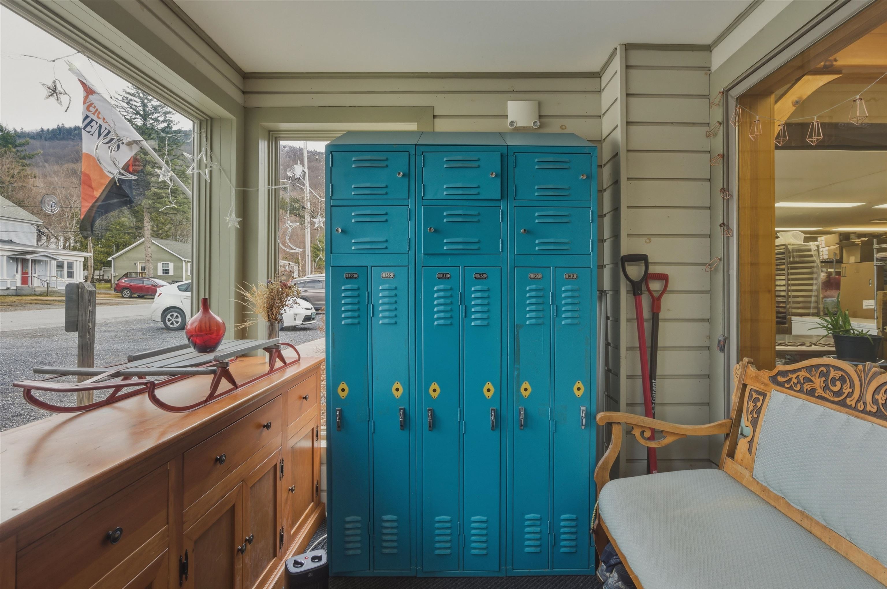 25 Mountain View Street