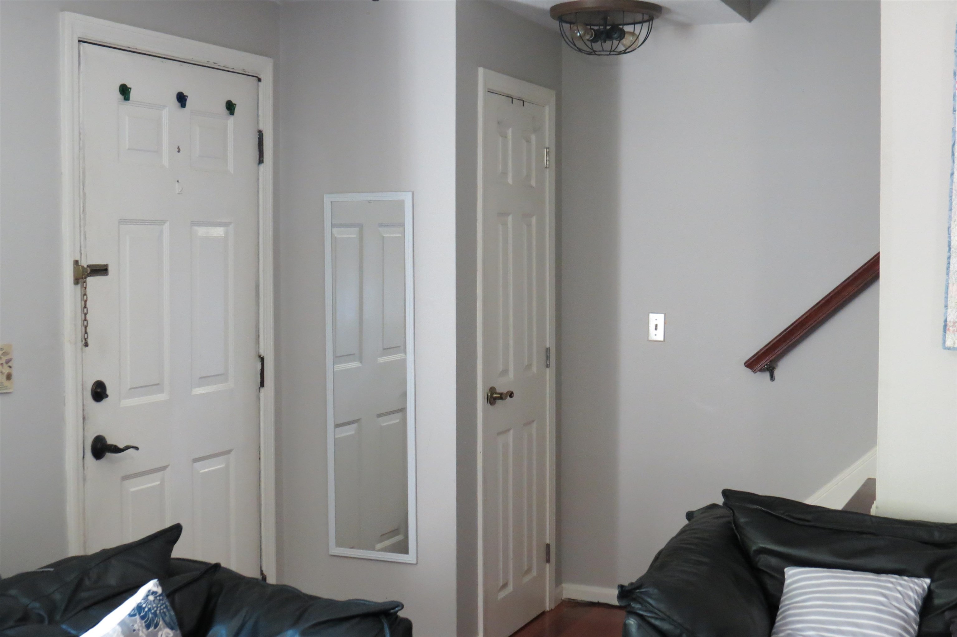 17 Midridge Circle