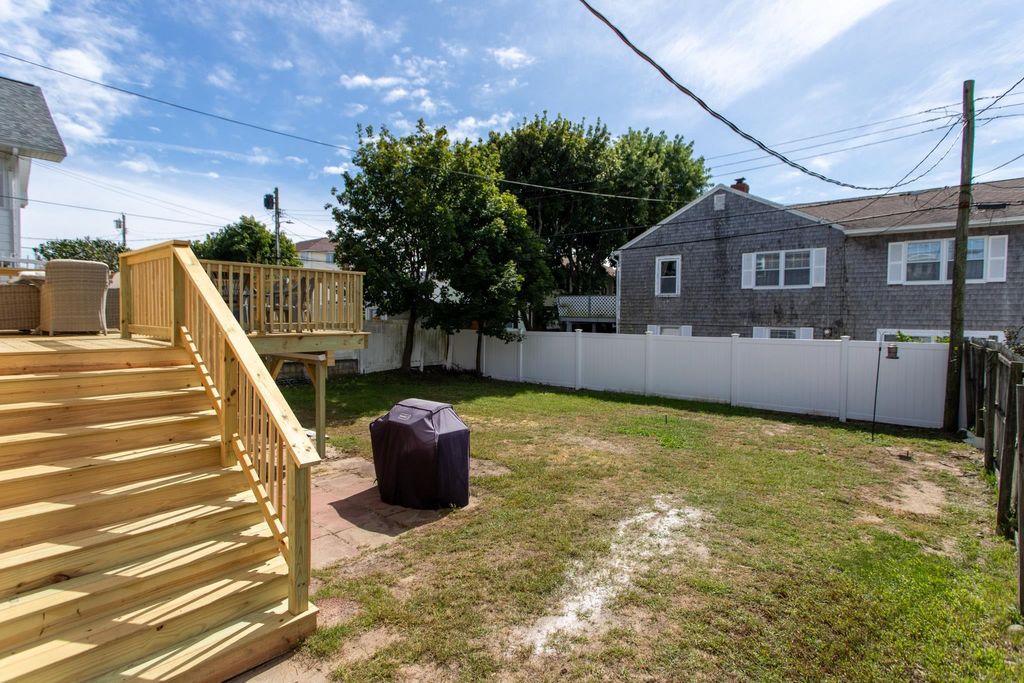 Photo of 60 Plymouth Street, Hampton, NH 03842 (MLS # 5080916)