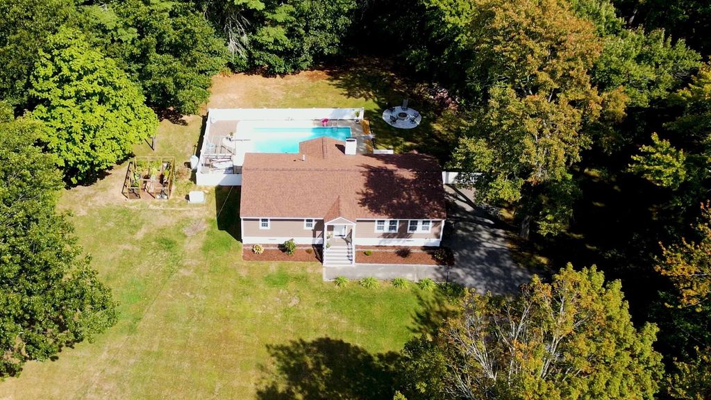 Photo of 195 Bypass 28, Derry, NH 03038 (MLS # 5083227)