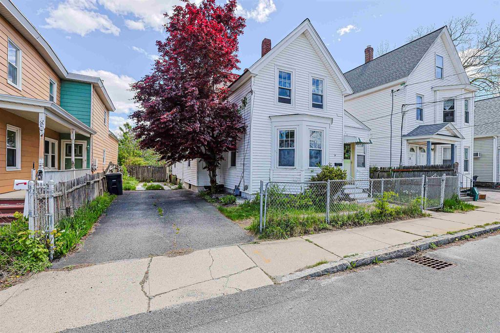 Photo of 15 Harvard Street, Nashua, NH 03060 (MLS # 5088497)