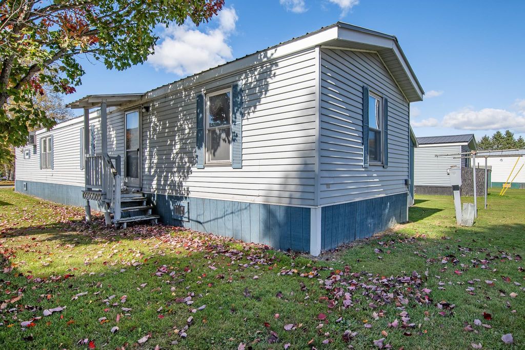 Photo of 6 Pine Street, Colebrook, NH 03576 (MLS # 5064313)