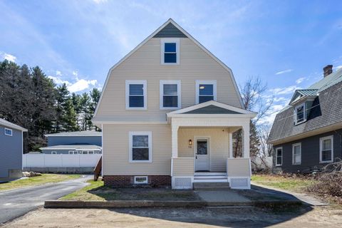 Photo of 118 W. Hillcrest Avenue, Manchester, NH 03103 (MLS # 5084044)