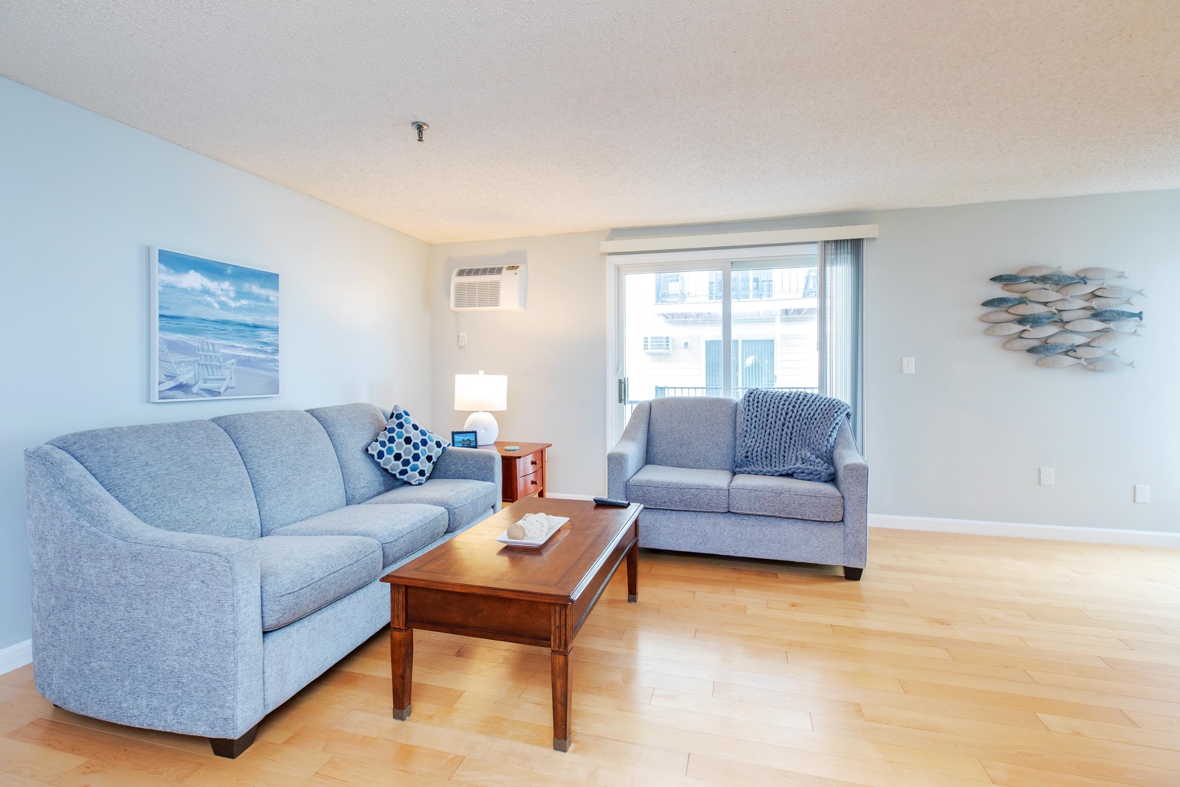407 Ocean Boulevard B2