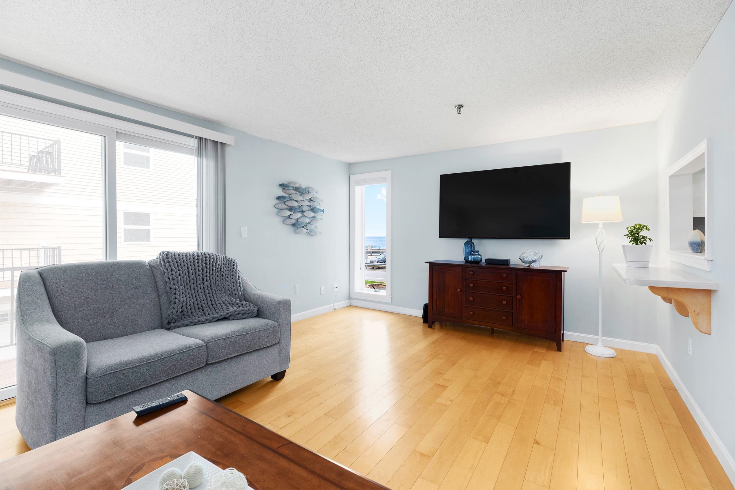 407 Ocean Boulevard B2