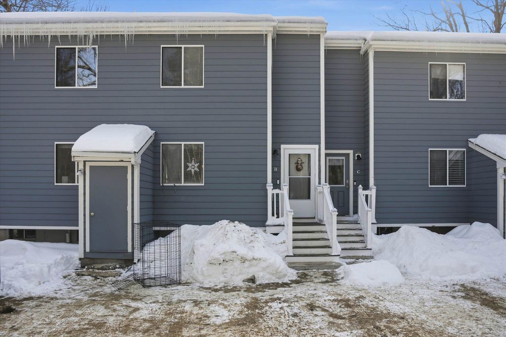 Photo of 39 Apple Lane #B, Hollis, NH 03049 (MLS # 5077588)