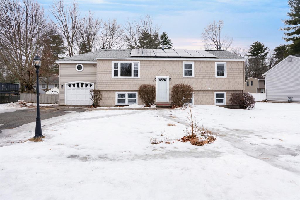 Photo of 6 Cassandra Lane, Nashua, NH 03064 (MLS # 5073991)