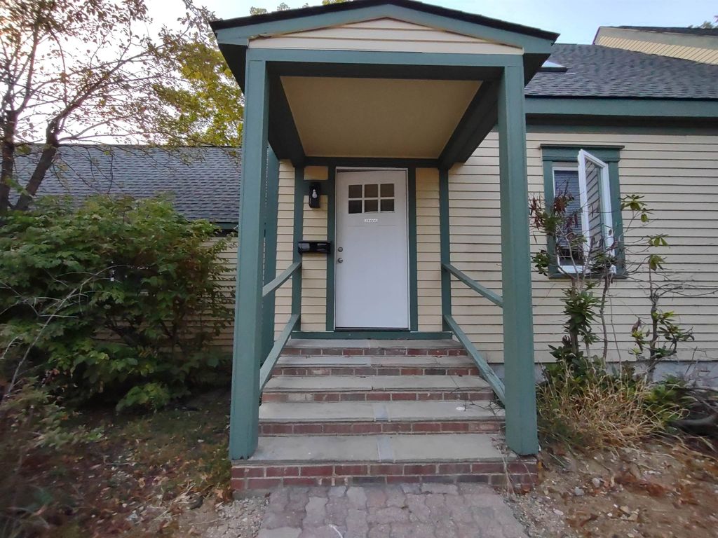 Photo of 394 Union Avenue #Unit 4, Laconia, NH 03246 (MLS # 5062270)