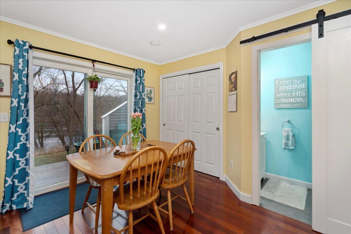 Manchester, New Hampshire 03103, United States, 2 Bedrooms Bedrooms, ,2 BathroomsBathrooms,Residential,Pending,106925