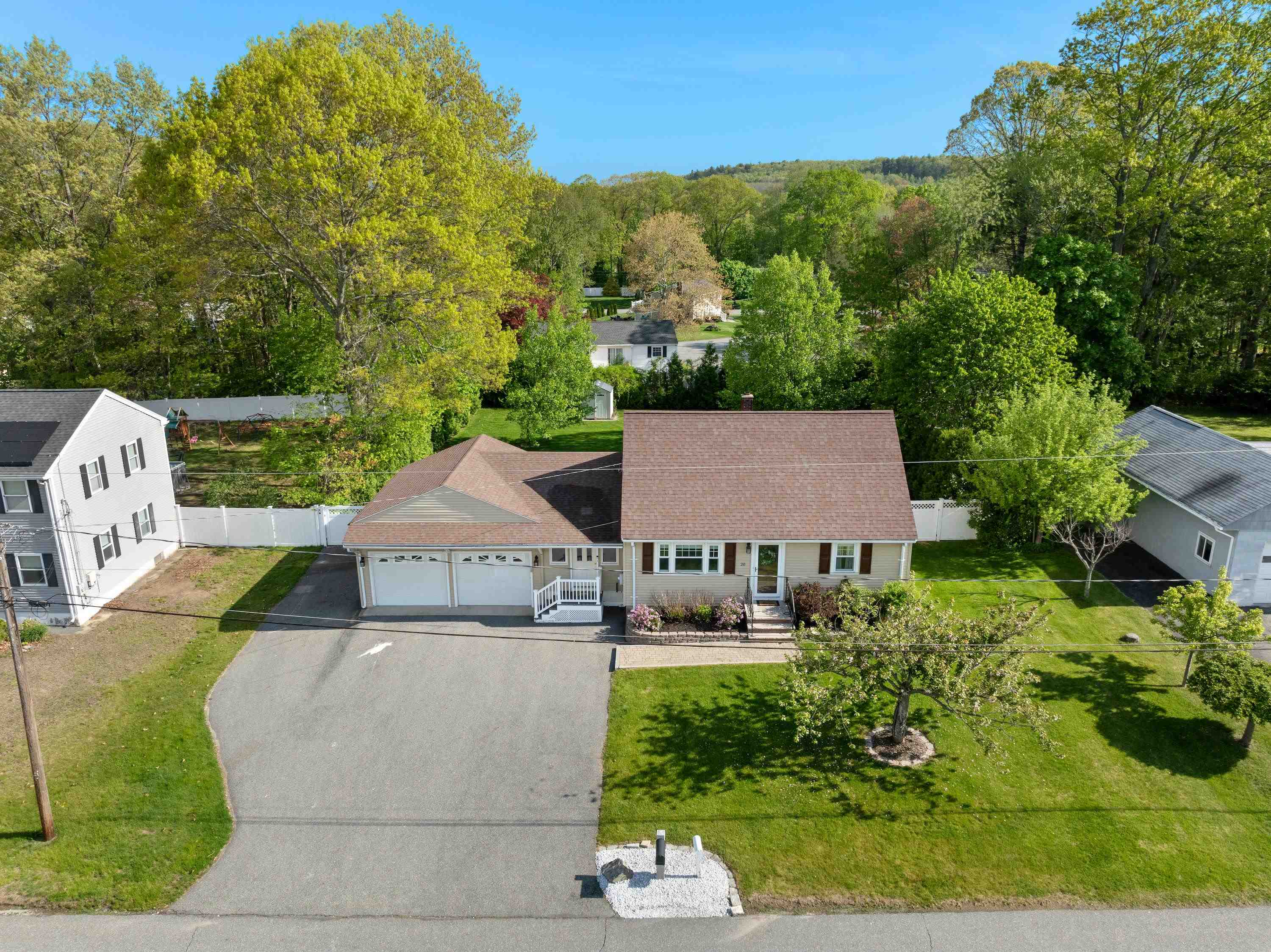 20 Colonial Drive