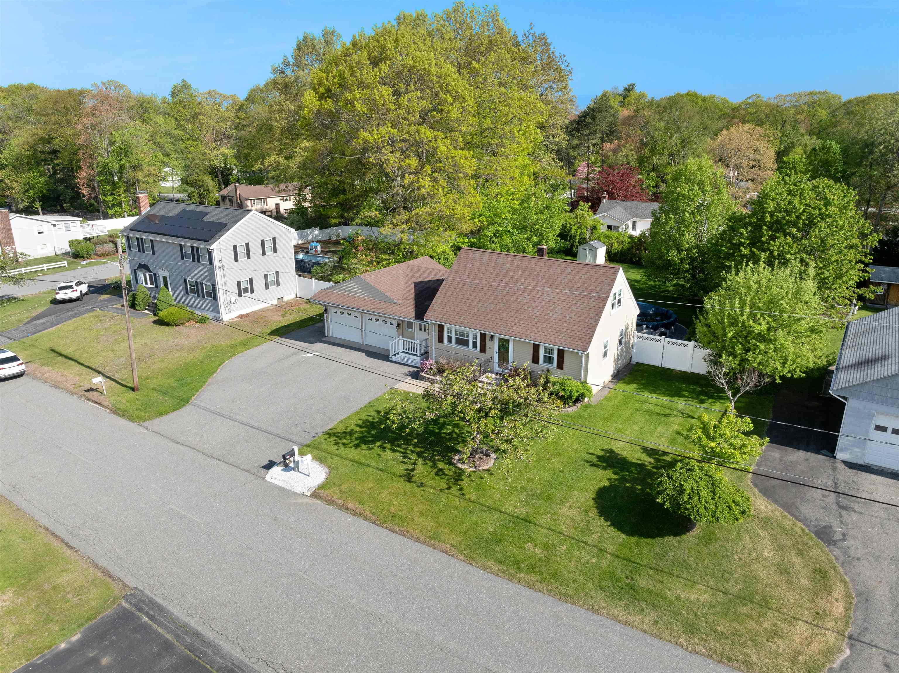 20 Colonial Drive