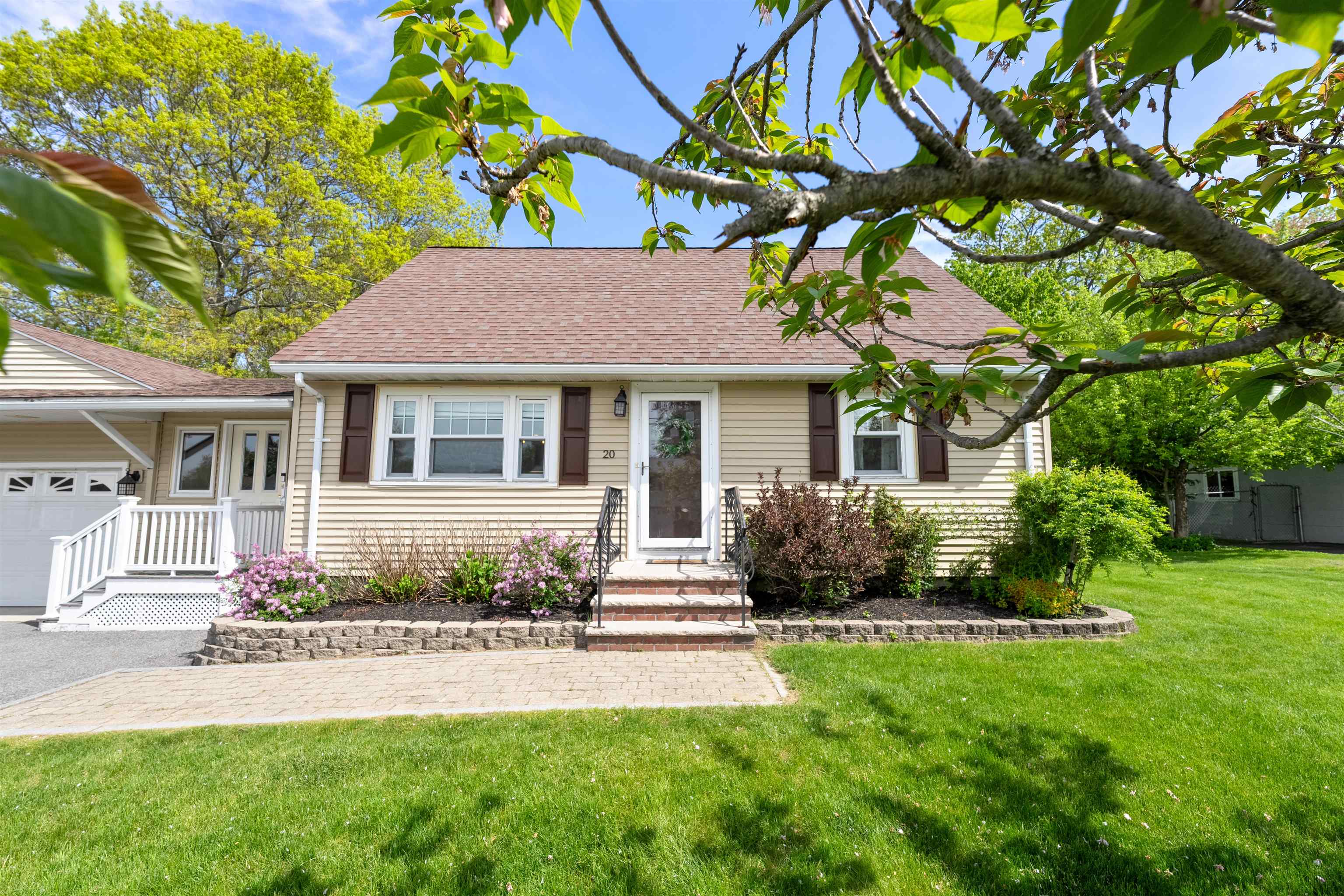 20 Colonial Drive