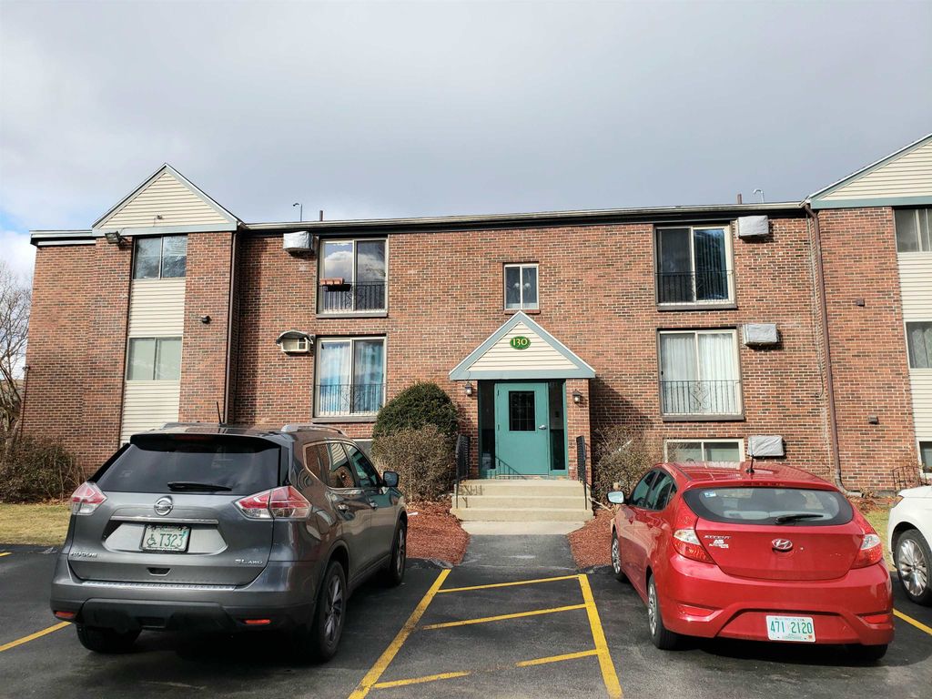 Photo of 130 English Village Road #302, Manchester, NH 03102 (MLS # 5085020)