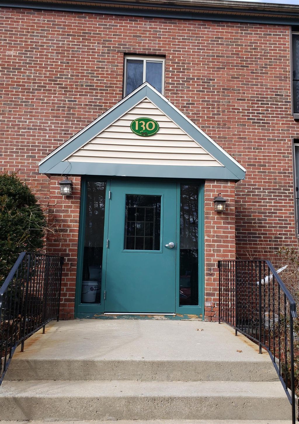 Photo of 130 English Village Road #302, Manchester, NH 03102 (MLS # 5085020)