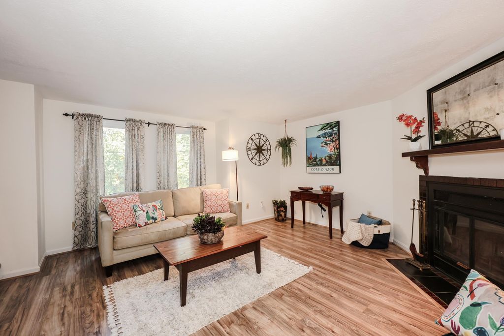 Photo of 15 Windemere Way #U-150, Nashua, NH 03063 (MLS # 5063891)