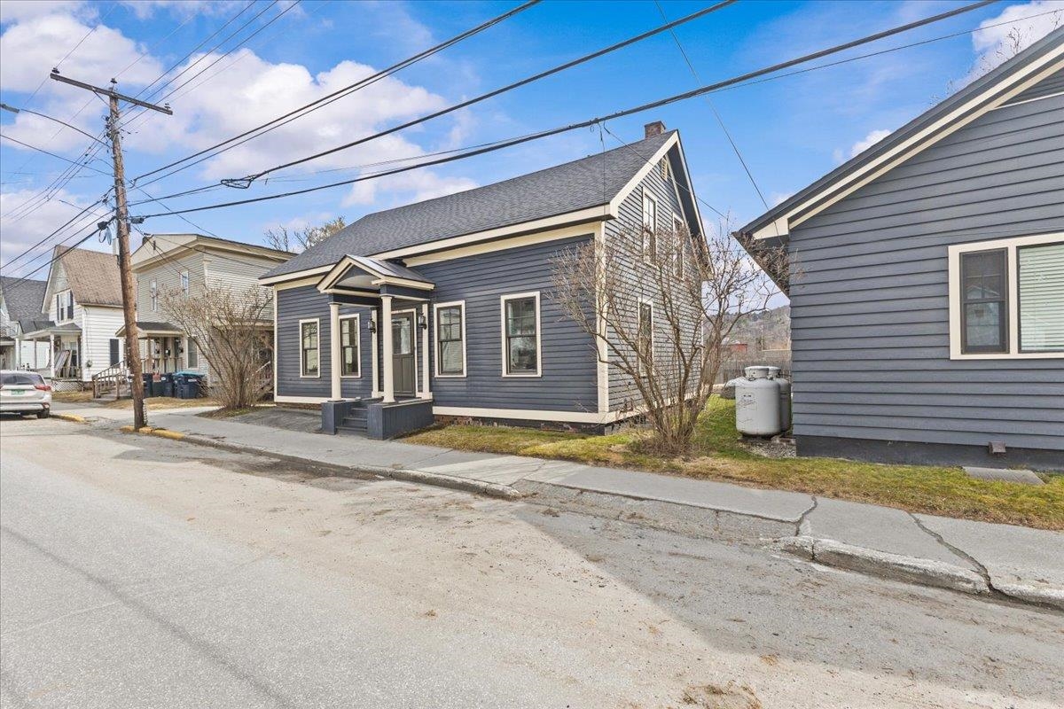 158 Seminary Street