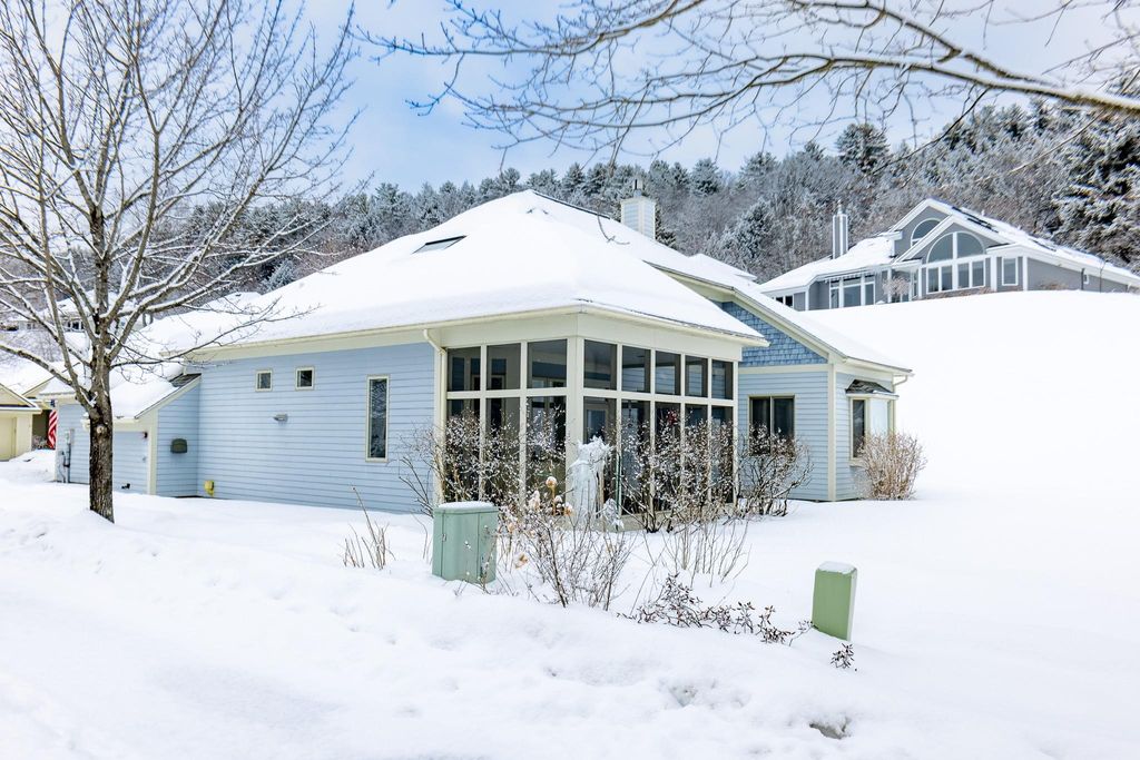 Photo of 27 Fountain Way, Lebanon, NH 03784 (MLS # 5078122)
