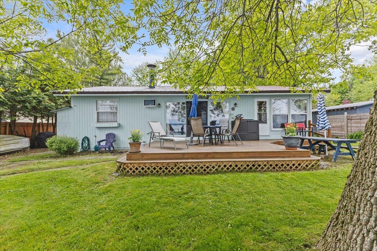 61 Bourdeau Lane South