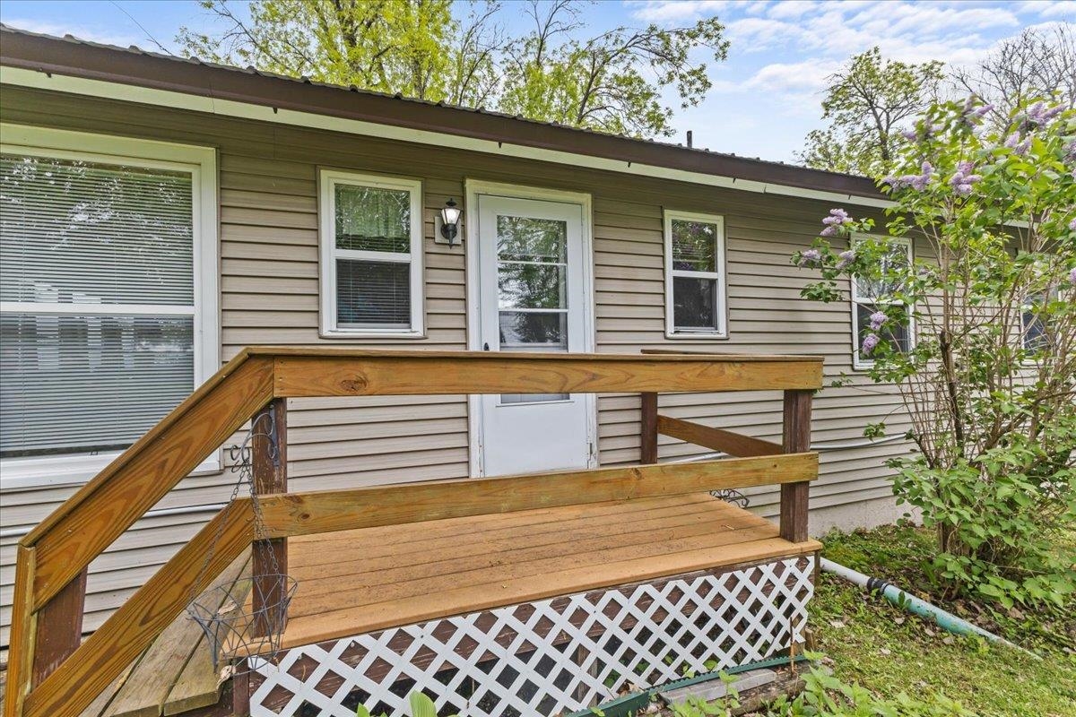 61 Bourdeau Lane South