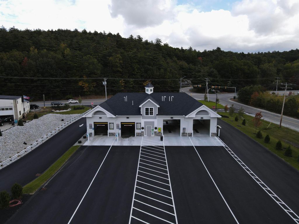 Photo of 1554 Hooksett Road, Hooksett, NH 03106 (MLS # 5058965)