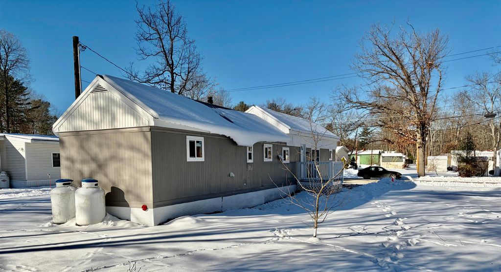 Photo of 7 Skyline Drive #7, Concord, NH 03303 (MLS # 5072407)