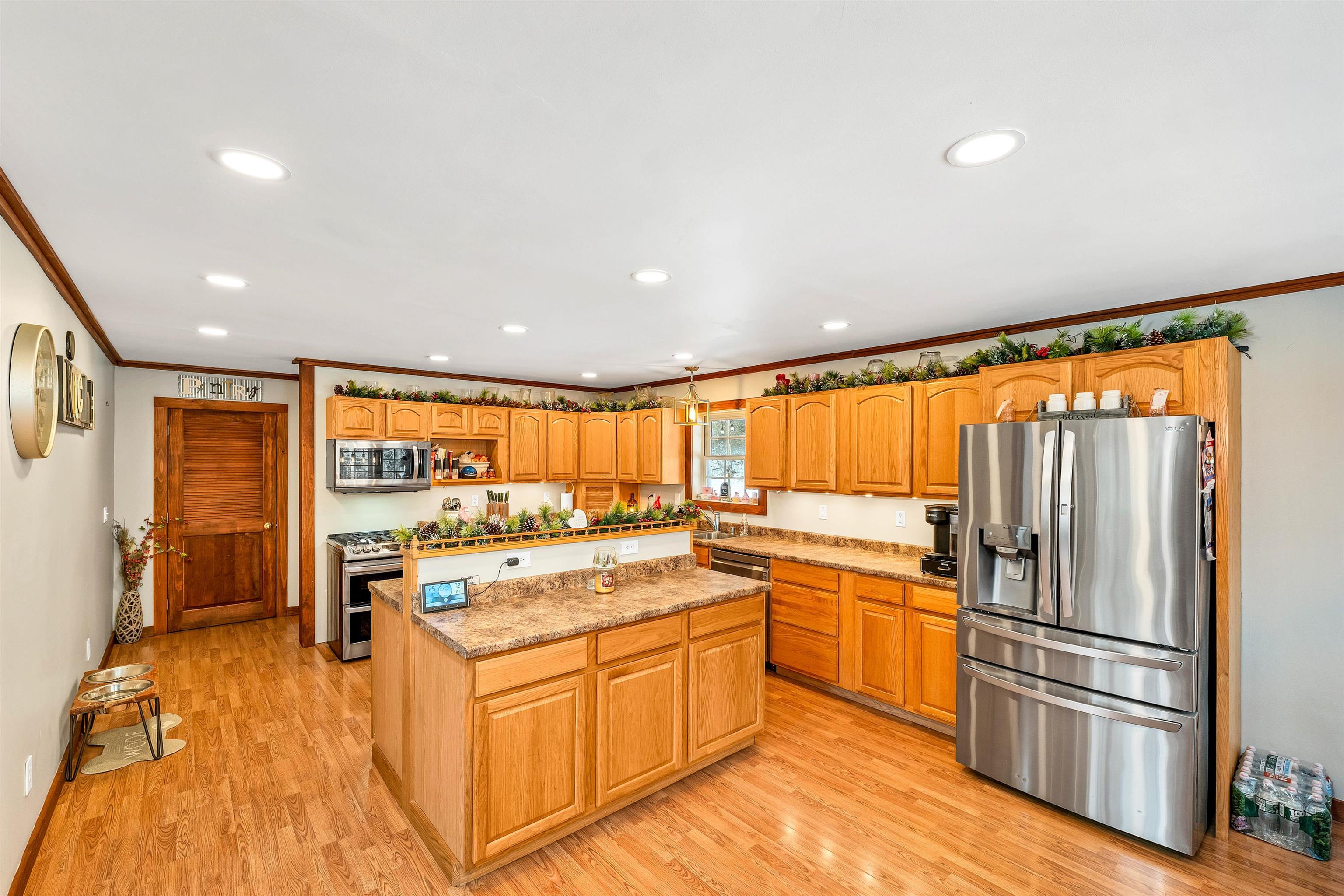 Hartland, Vermont 05048, United States, 5 Bedrooms Bedrooms, ,5 BathroomsBathrooms,Residential,Active,15987