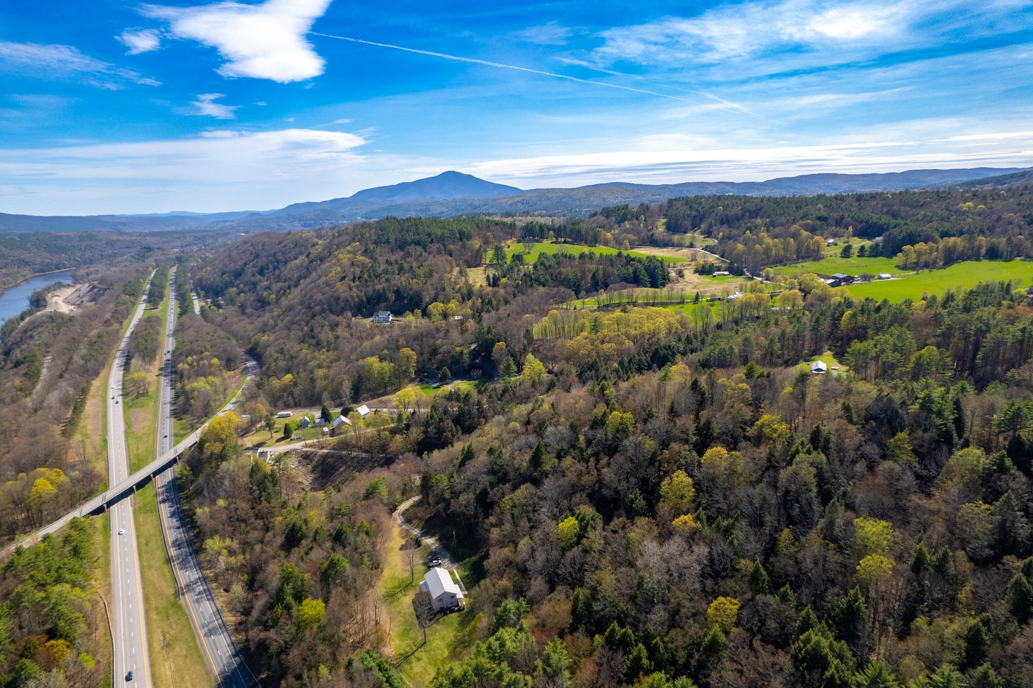 Hartland, Vermont 05048, United States, 5 Bedrooms Bedrooms, ,5 BathroomsBathrooms,Residential,Active,15987